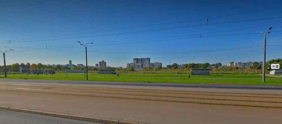 Жители Купчино озадачены темнотой и ограждениями в сквере Федорова