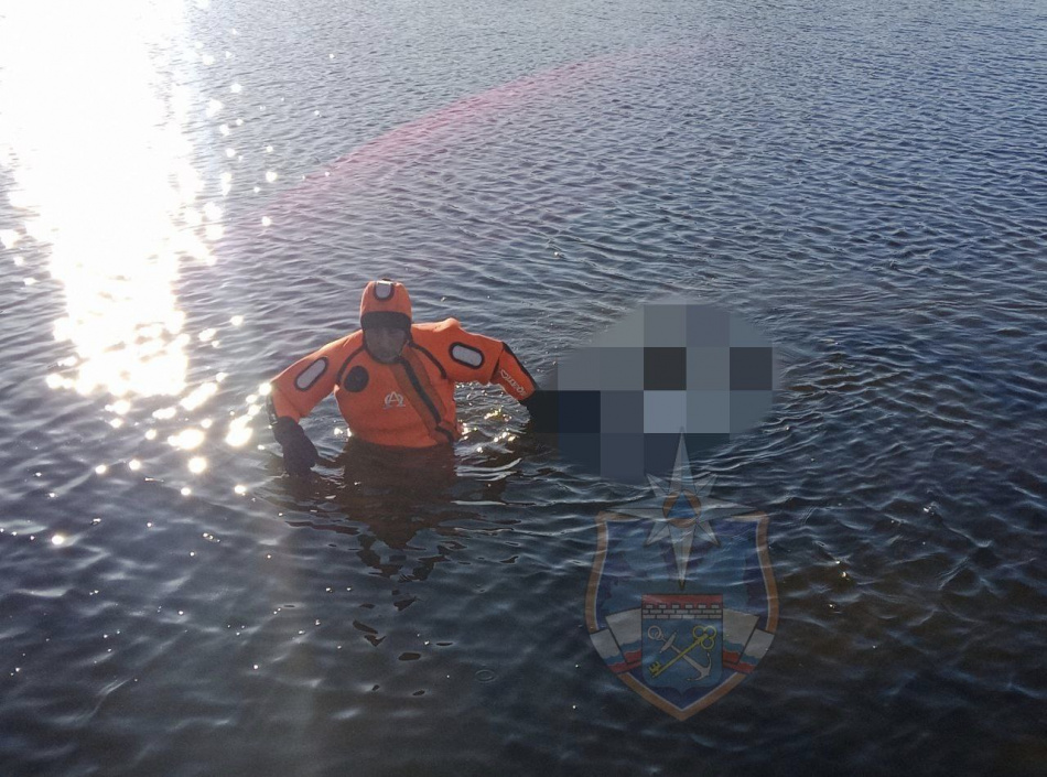 Cпасатели достали из Вуоксы тело мужчины