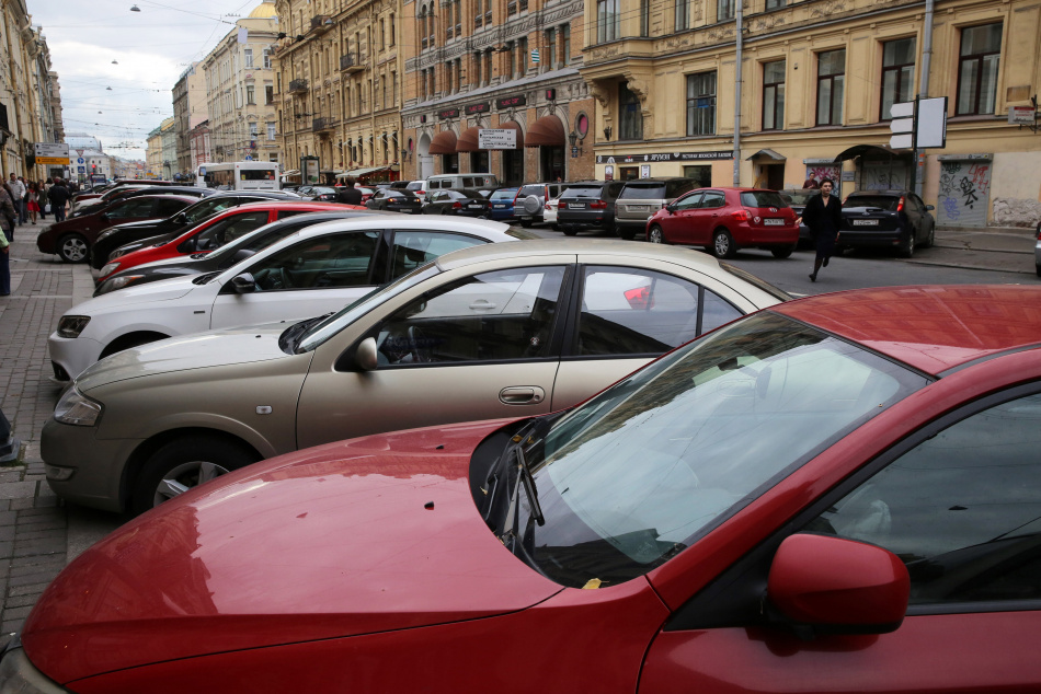 Каждая вторая российская семья обзавелась собственным автомобилем в 2024 году