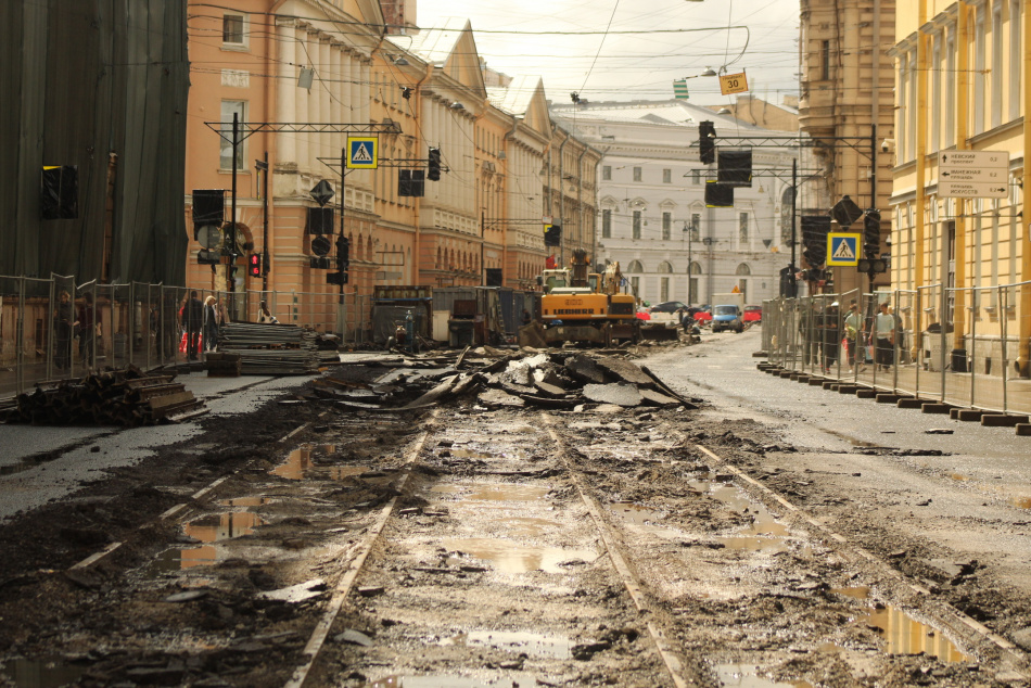 Петербург направит почти 44 млрд рублей на обновление дорог до 2028 года
