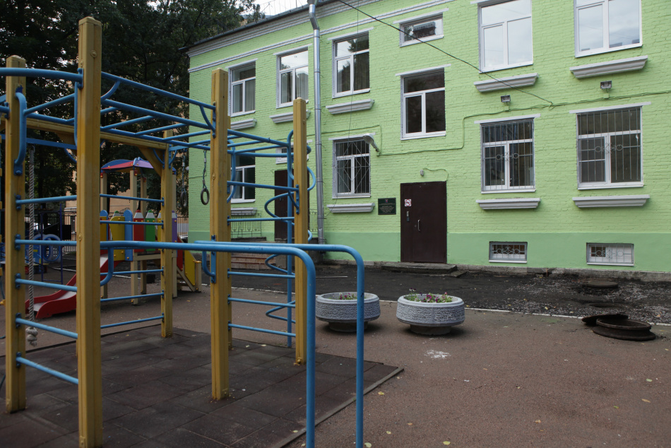 В Кировском районе нашли останки женщины рядом с детсадом