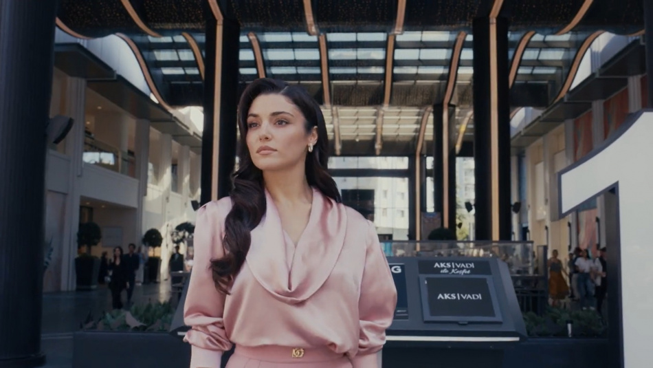 Турецкий сериал с Ханде Эрчел завершится раньше срока из-за низких рейтингов