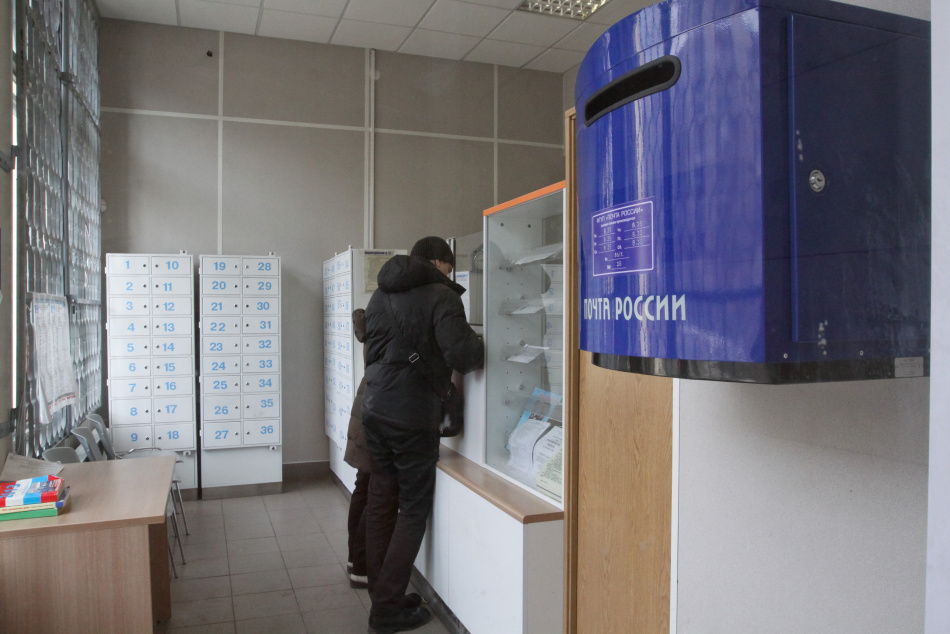 Вооруженный мужчина похитил крупную сумму из отделения почты во Всеволожске