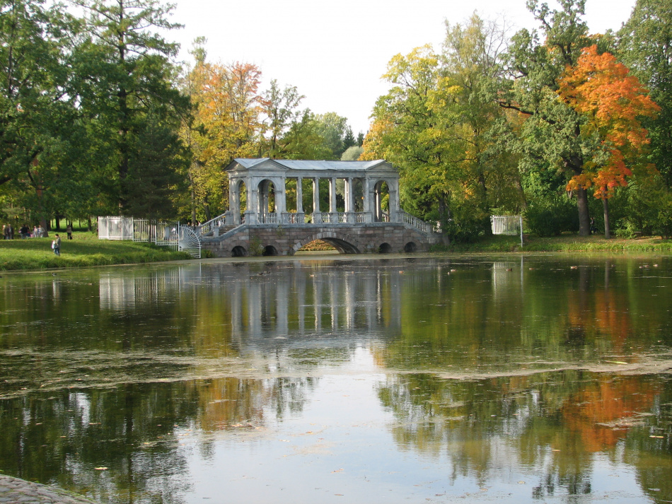Погода в Петербурге и Москве останется прохладной и сухой