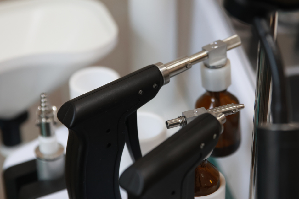 Полиция пресекла сбыт поддельных препаратов для красоты на миллионы рублей