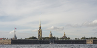 Мужчина погиб при купании на рассвете у Петровской набережной