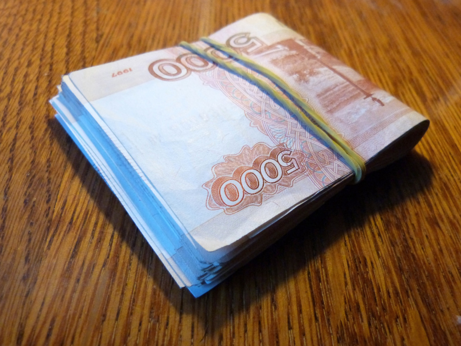 В Петербурге задержали подростков, проникших в квартиру соседа ради наживы