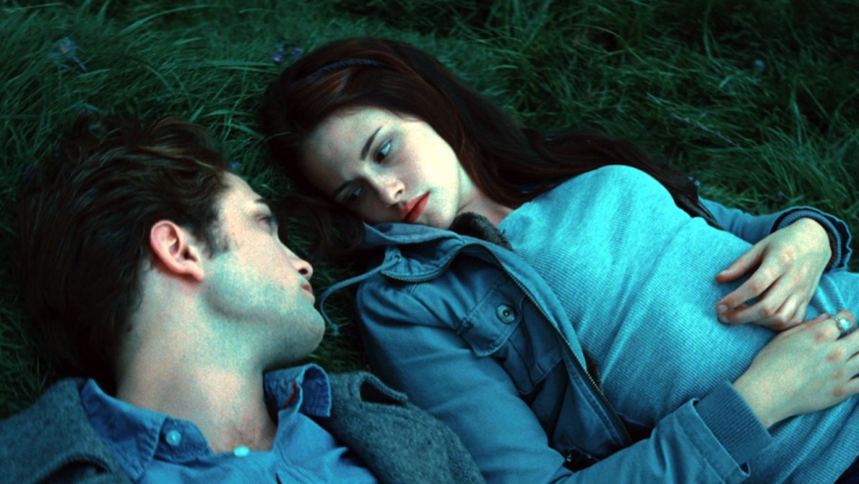 20 лет саге «Сумерки»: почему история Беллы и Эдварда стала культовой