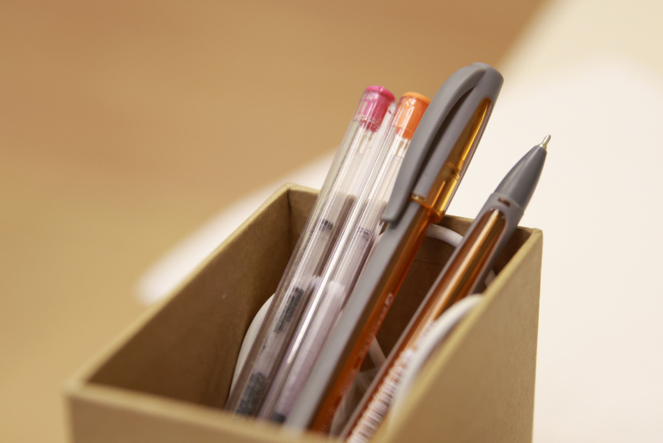 Учителя в России тратят до 10 часов в неделю на бумажную работу