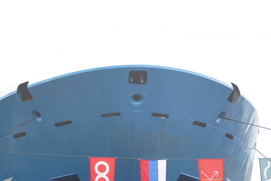 На ледоколе Чукотка смонтировали второй крупный жилой модуль для экипажа