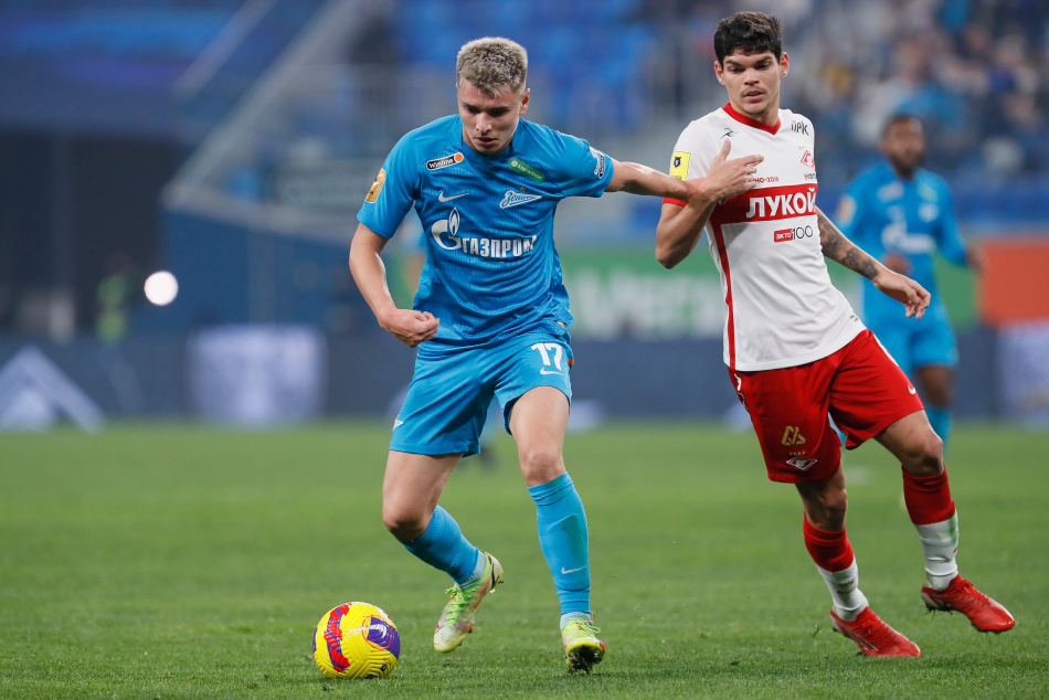 Андрей Мостовой пережил попытку похищения в Петербурге и не смог уснуть