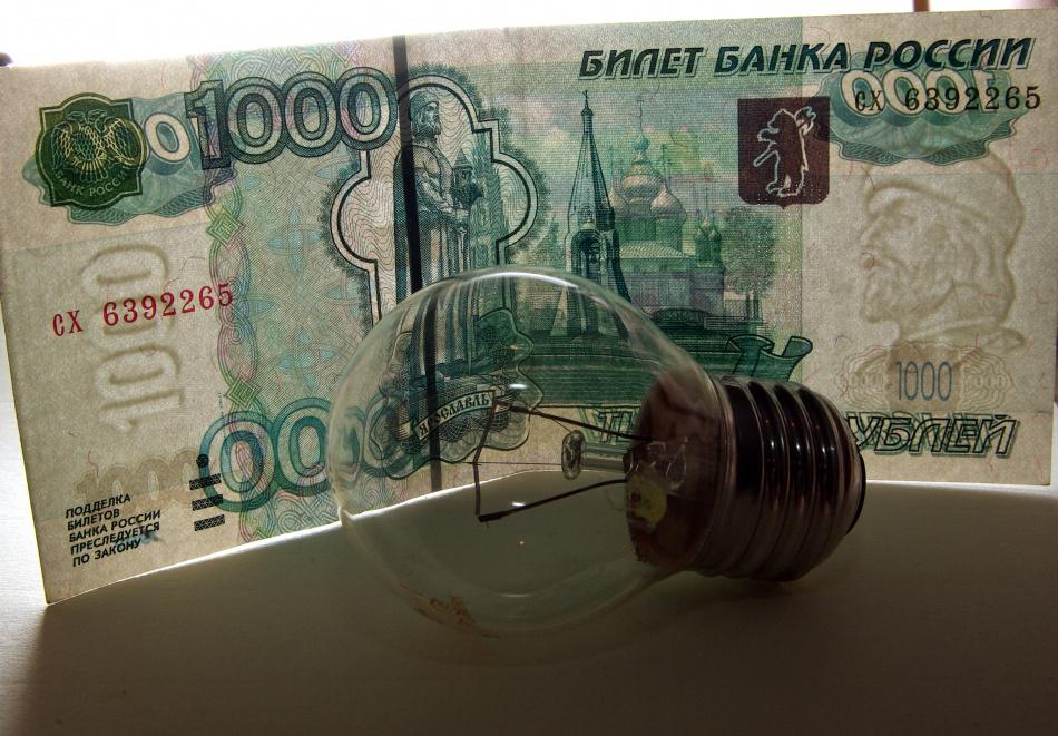 Двадцать тысяч жителей Петербурга остались без света из-за неоплаченных счетов