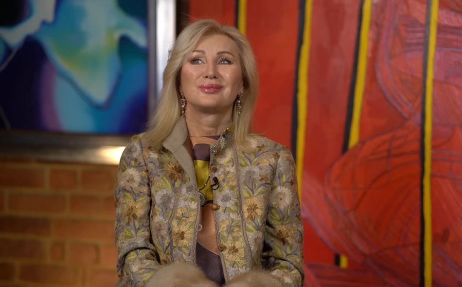 Вика Цыганова поделилась опытом пластики лица и реакцией мужа на перемены