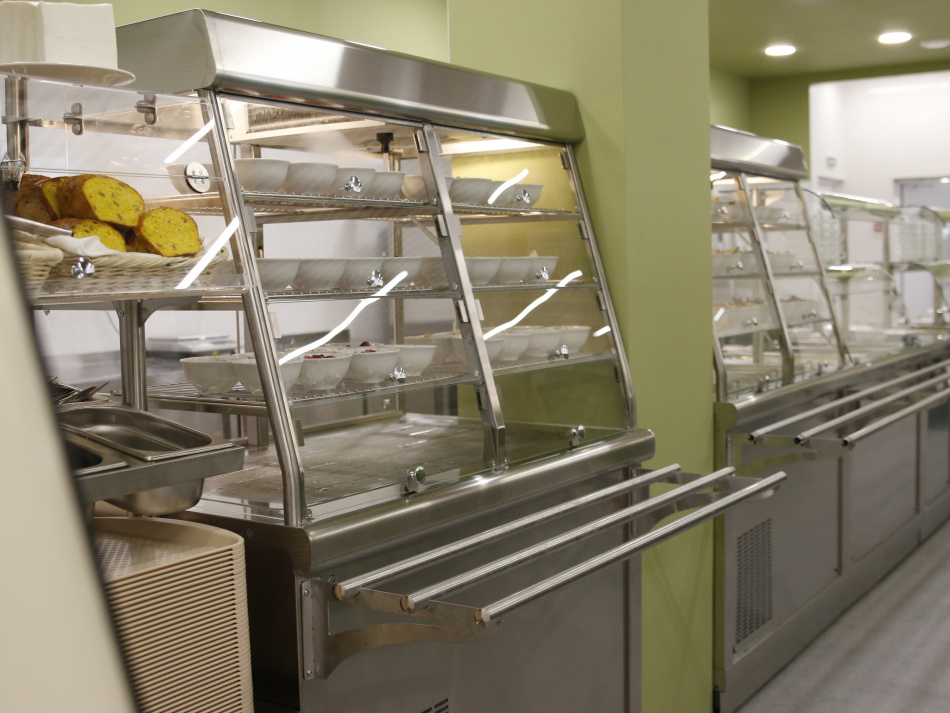 В столовой колледжа «Звездный» нашли нарушения после отравления студентов