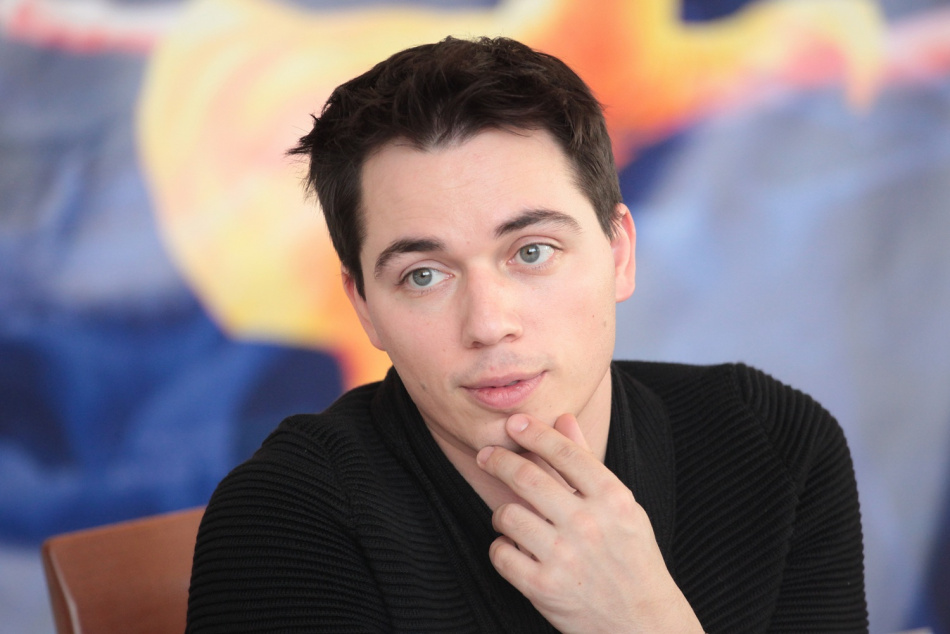 Родион Газманов объяснил, почему не спешит выпускать новые песни