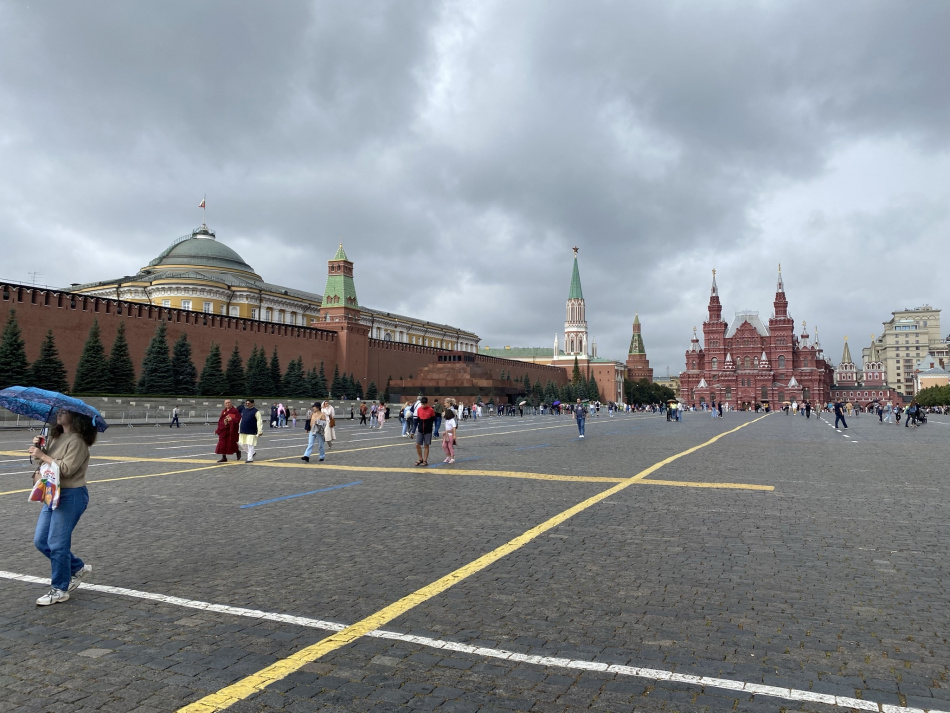 В Москве за сутки выпала месячная норма осадков и затопила улицы