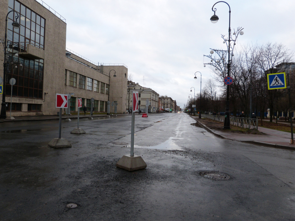 Осень в Петербурге стала вторым по активности сезоном для дорожных работ