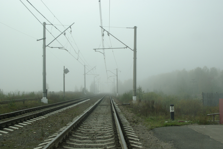 В Мурманске пять грузовых вагонов сошли с рельсов во время маневров