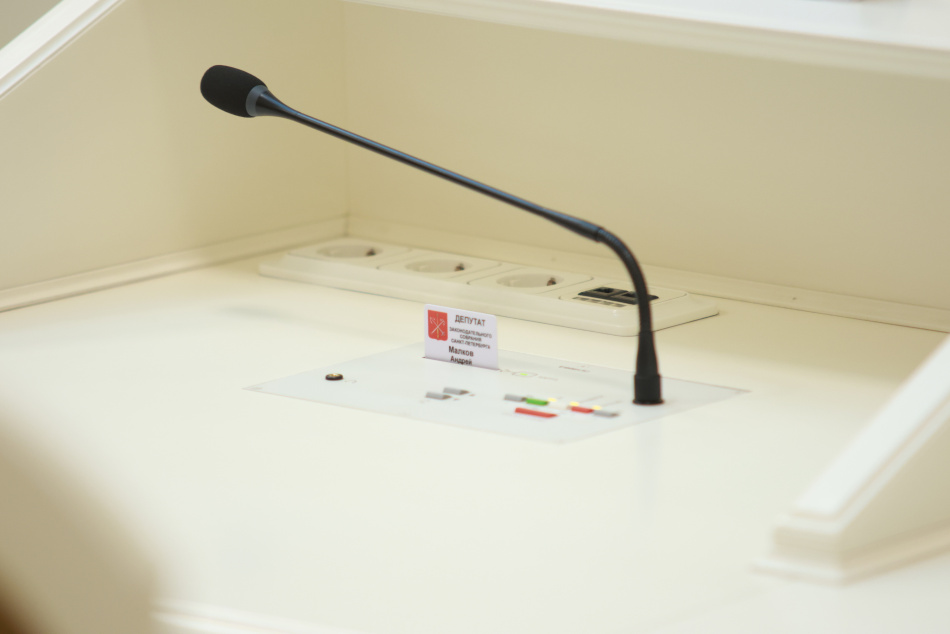 В Госдуме обсуждают возможность полного отказа от табачных изделий в стране