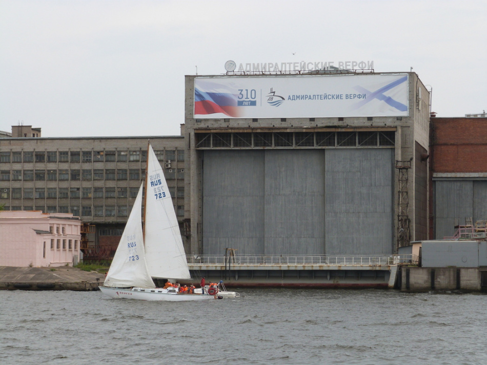 Достройка ледокола «Дзержинский» перенесена с Выборга на Адмиралтейские верфи Петербурга