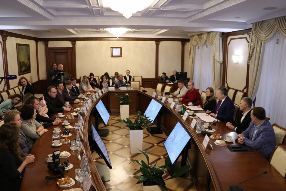 В Ленобласти объявлен новый состав правительства и назначен вице-губернатор