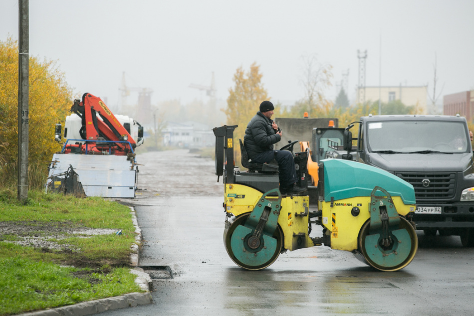 Жителям английского городка пообещали ремонт дороги только через век