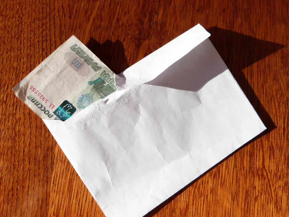 В Общественной палате предложили закрепить выплату 13-й зарплаты для россиян