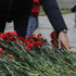 Женщина задержана за кражу цветов с мемориала в парке Победы Киришей