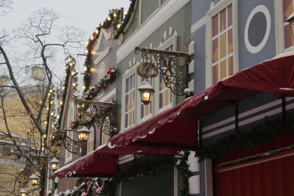 Движение на Манежной площади ограничат из-за Рождественской ярмарки 