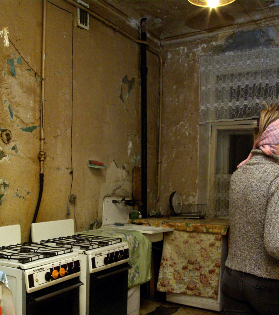 Прокуратура проверяет УК после затопления квартиры 99-летнего ветерана в Волхове
