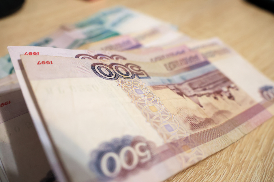 Жительницу Петербурга подозревают в налоговых махинациях на сумму свыше 1,8 млрд рублей