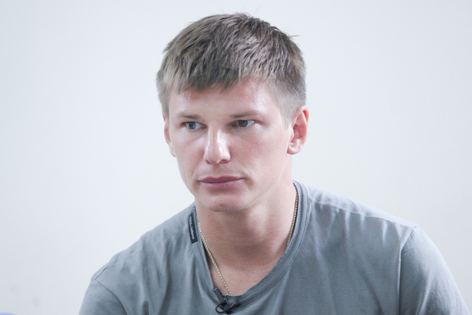 Почему особняк Андрея Аршавина в Петербурге не находит покупателя три года