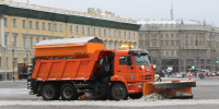 В Петербурге стартует масштабная обработка дворов от наледи и снега