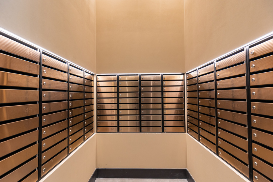 Жителям Петербурга в ящики подбрасывают фальшивые квитанции за ЖКУ