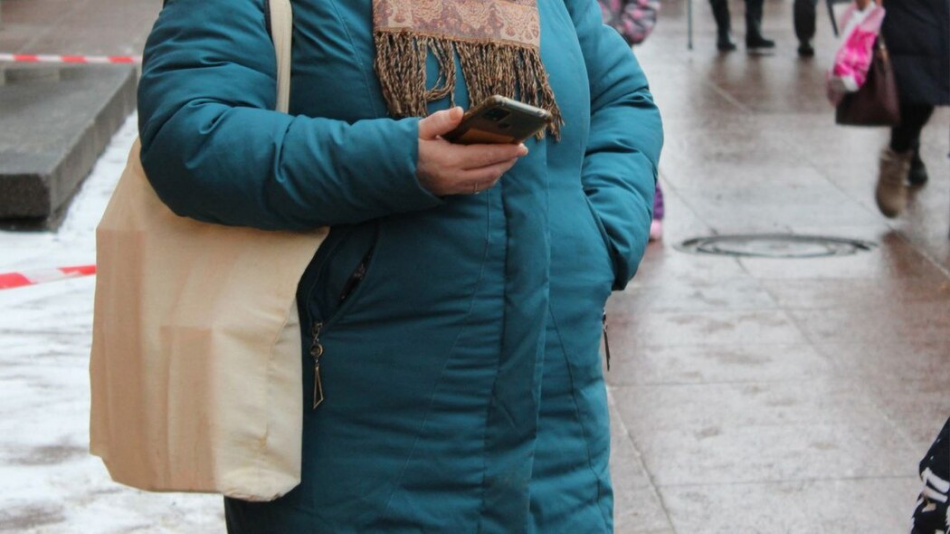В Петербурге аферисты звонят пенсионерам под видом чиновников из мэрии