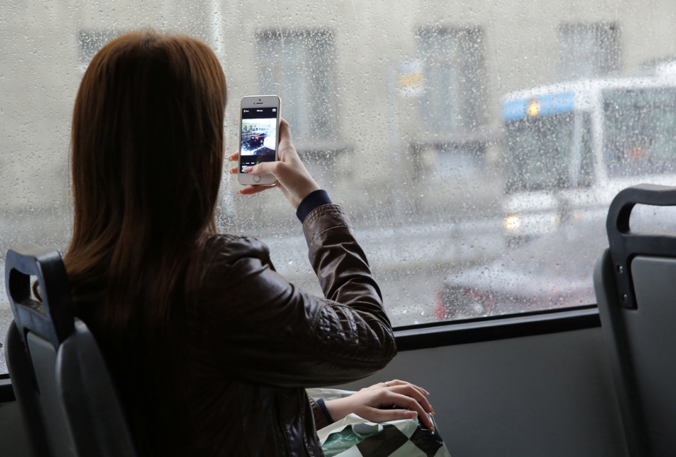 Стилист Айвазовский рекомендует проверять расчески для здоровья волос