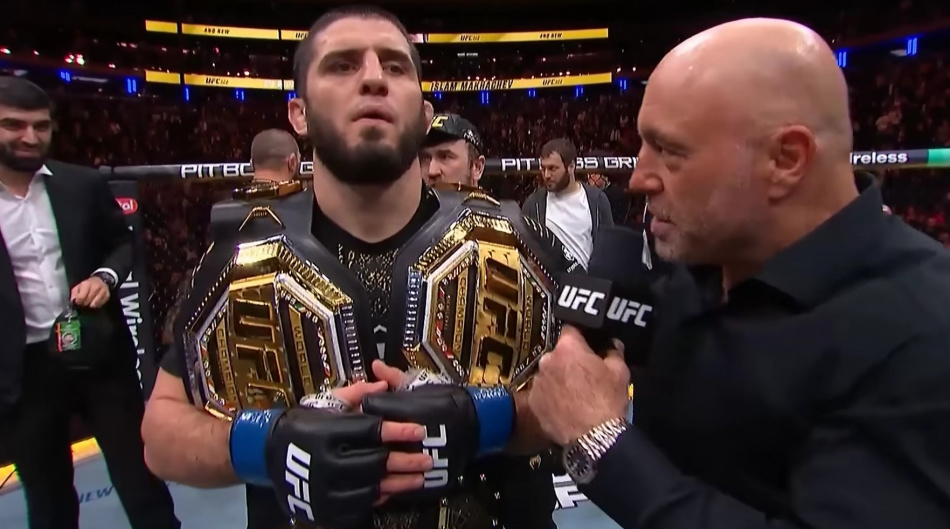 Ислам Махачев стал двукратным чемпионом UFC и переписал историю спорта