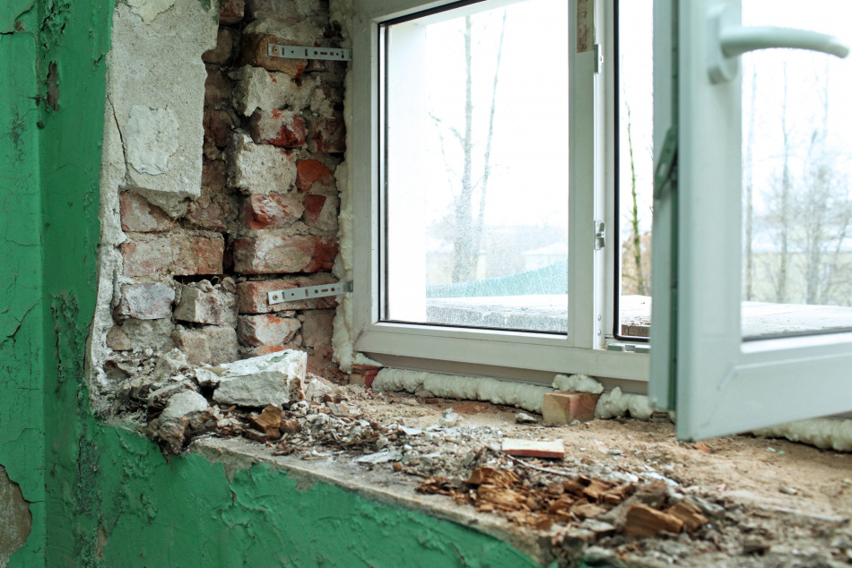 Прокуратура нашла нарушения в доме на Кузнецовской после жалоб жильцов