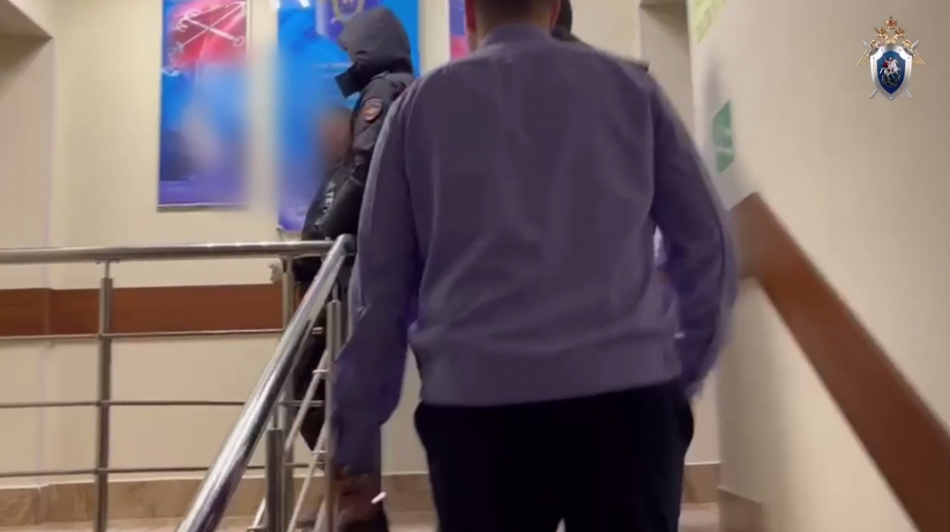 В Петербурге задержали мужчину за поножовщину с двумя знакомыми в квартире