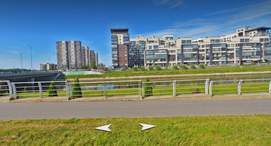 Женщина бросилась в канал ради спасения ребенка в Красносельском районе