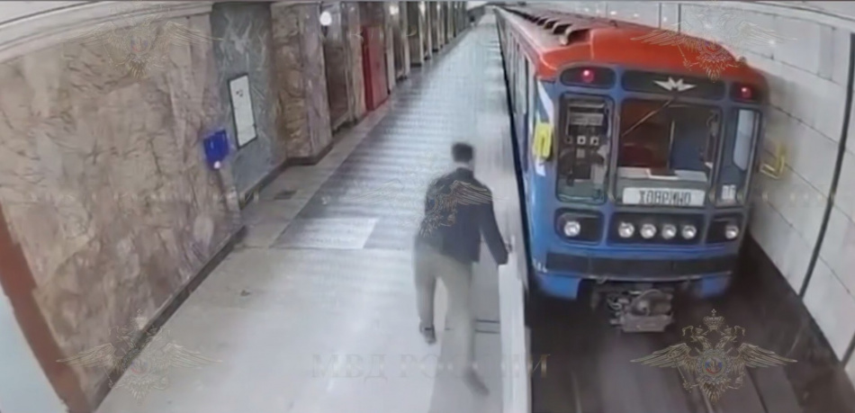 Двух москвичей арестовали за проникновение в тоннель метро «Белорусская»