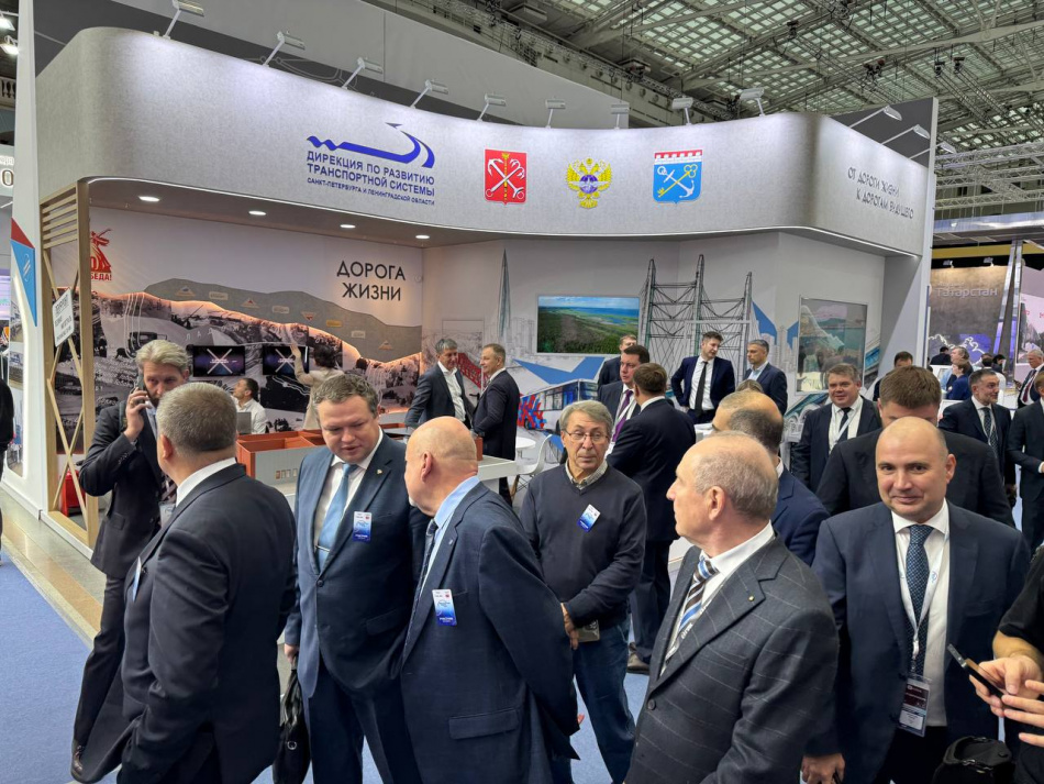 Валентин Енокаев отмечен медалью Петра Губонина на форуме «Транспорт России»