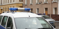 В Петербурге подросток устроил пожар служебной машине у здания ГИБДД