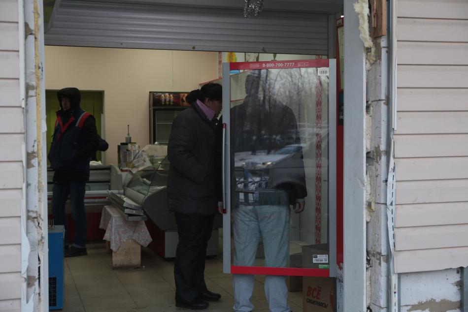 Время продажи алкоголя во дворах Подмосковья сократят до двух часов в день