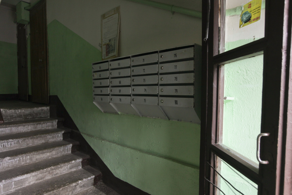 СК начал проверку из-за затопленного подвала в доме на улице Седова