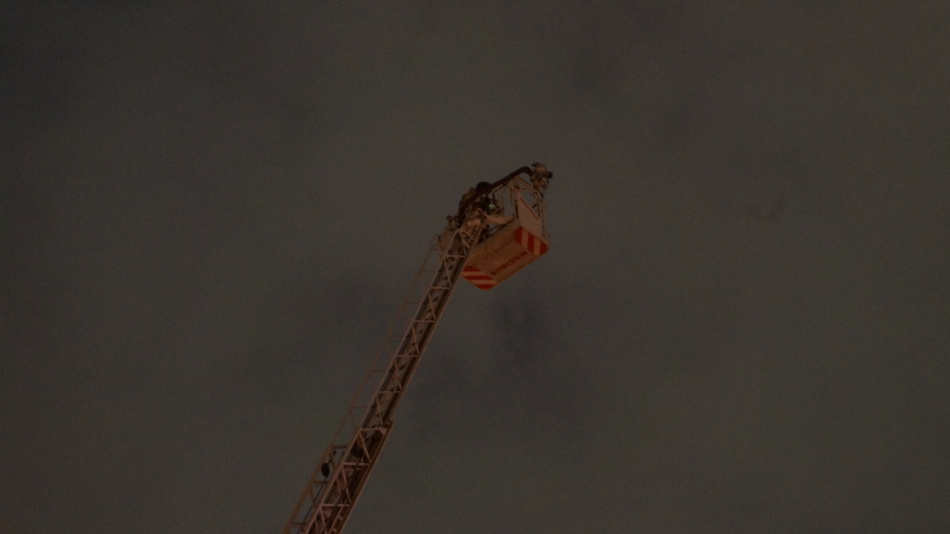 Ночной пожар в историческом доме на Колокольной улице привел к эвакуации жильцов