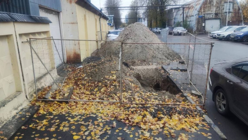 Прокуратура вмешалась в затянувшиеся земляные работы в Невском районе