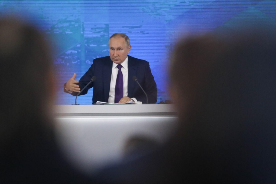 Более 800 тысяч вопросов поступило на прямую линию с президентом Путиным