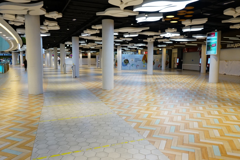 Старт работы ТРК «Голливуд» в Приморском районе Петербурга вновь отложен