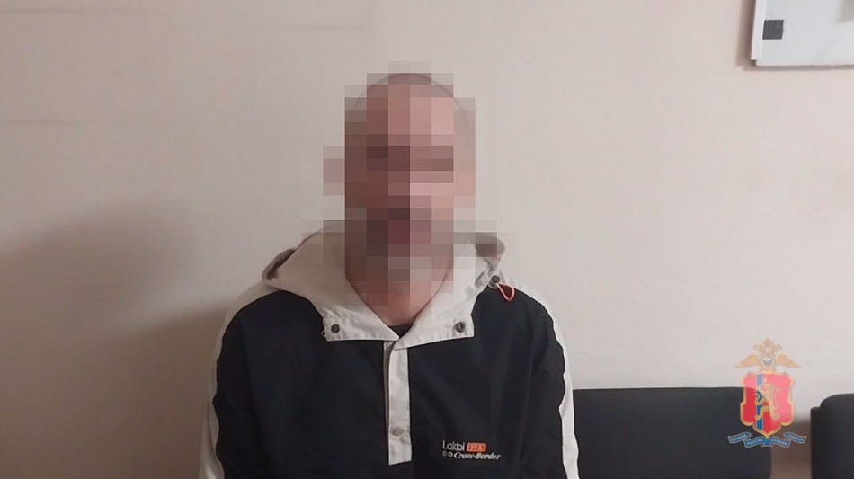 В Петербурге задержали курьера аферистов укравшего миллион у пенсионерки